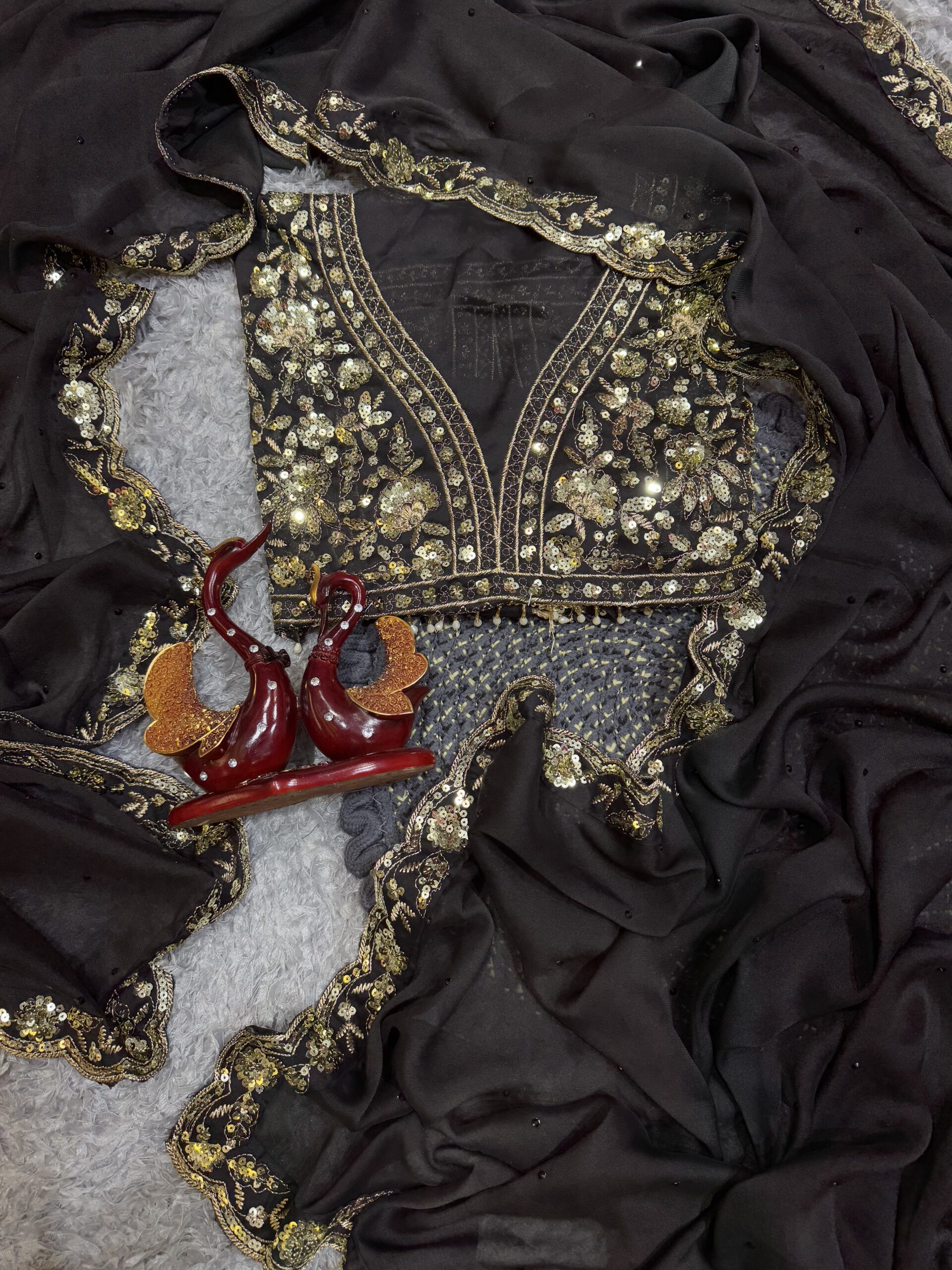 Women's Elegant Black Georgette/Chiffon Saree with Intricate Gold & Silver Embellished Border β Paired with Heavy Sequin & Zari Work Blouse for Festive & Wedding Wear - Image 3